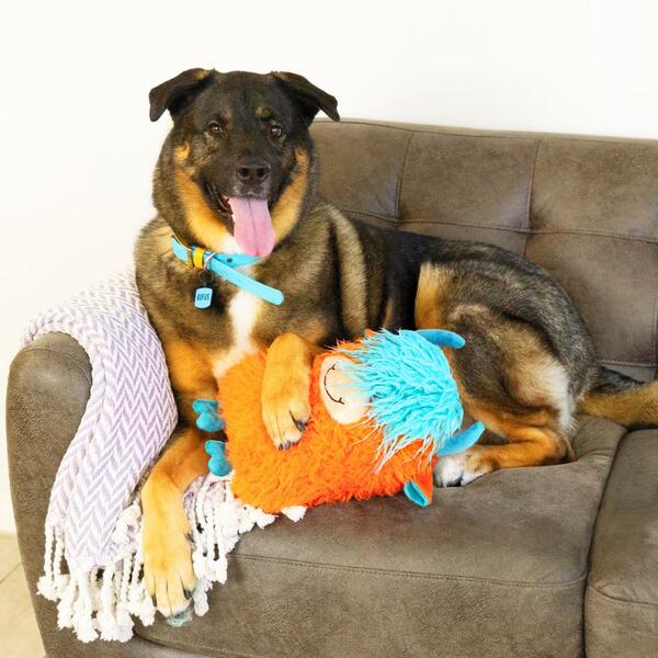 Kong Comfort Jumbo Highland Cow Dog Toy